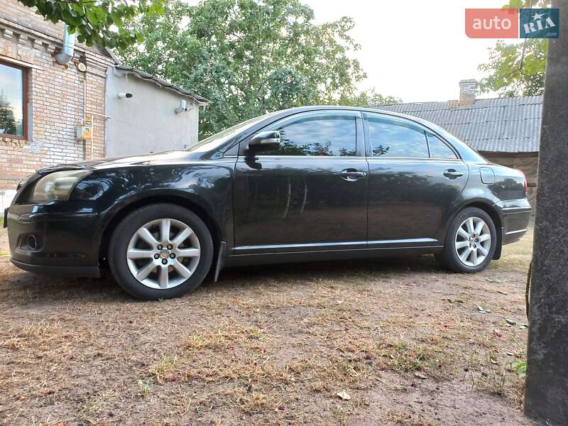 Седан Toyota Avensis 2007 в Ірпені