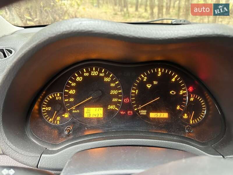 Универсал Toyota Avensis 2006 в Киеве