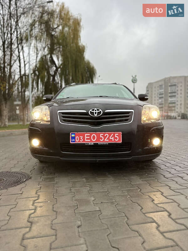 Универсал Toyota Avensis 2007 в Луцке