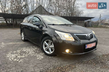 Універсал Toyota Avensis 2010 в Демидівці