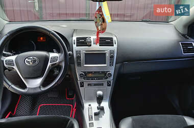 Седан Toyota Avensis 2012 в Одесі