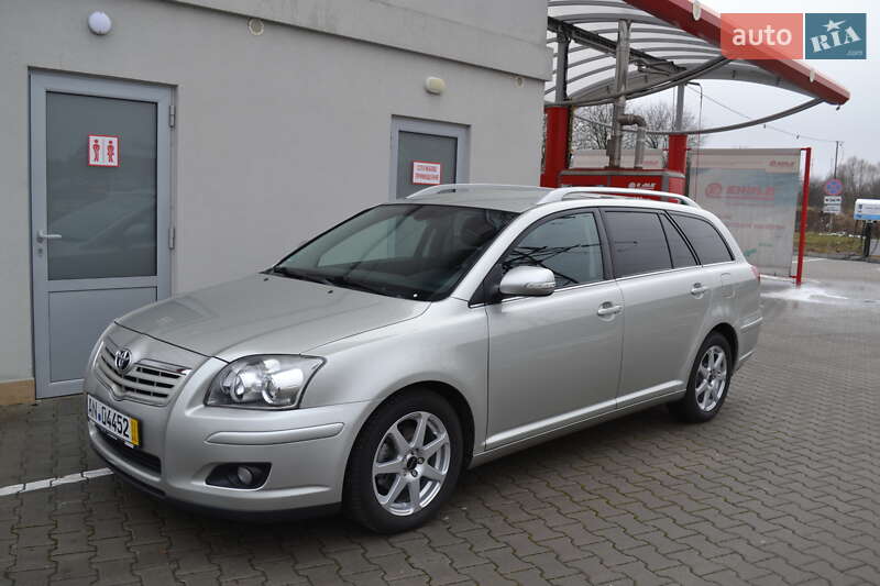 Универсал Toyota Avensis 2008 в Виннице