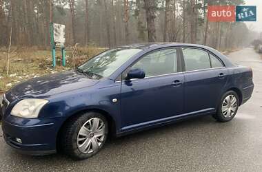 Седан Toyota Avensis 2004 в Києві