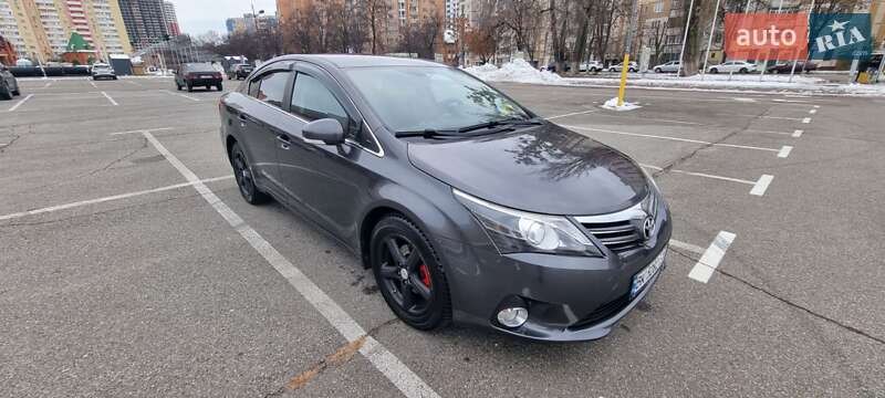 Седан Toyota Avensis 2012 в Броварах