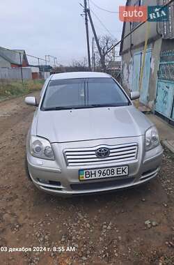 Седан Toyota Avensis 2004 в Одесі