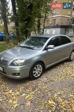 Седан Toyota Avensis 2008 в Запоріжжі