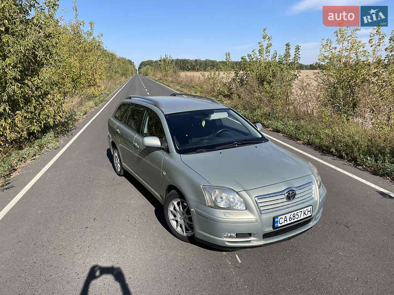 Универсал Toyota Avensis 2005 в Христиновке