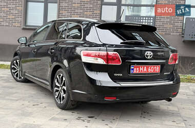 Універсал Toyota Avensis 2010 в Львові