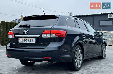 Универсал Toyota Avensis 2013 в Луцке