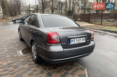 Седан Toyota Avensis 2007 в Новомосковську