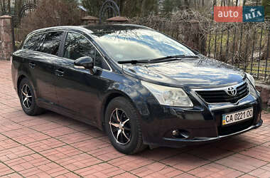 Універсал Toyota Avensis 2008 в Києві