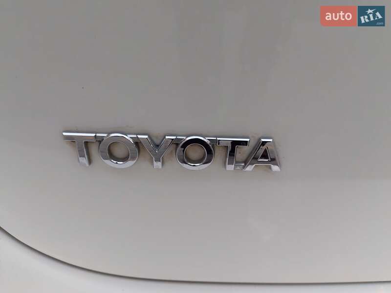 Универсал Toyota Avensis 2010 в Одессе