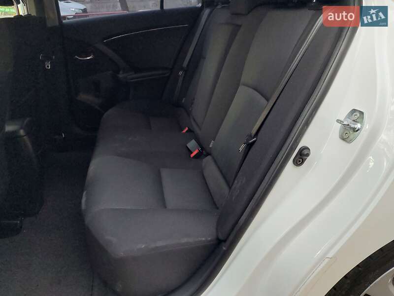 Универсал Toyota Avensis 2010 в Одессе