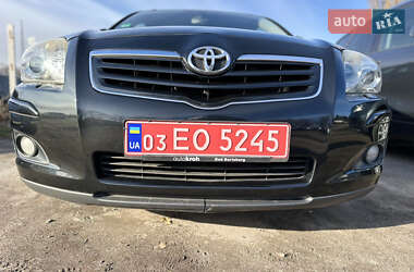 Універсал Toyota Avensis 2008 в Луцьку