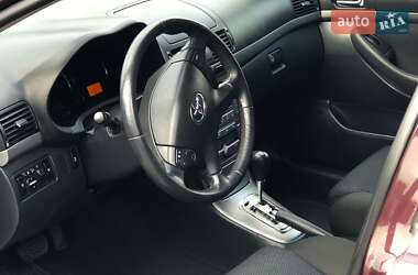 Седан Toyota Avensis 2008 в Полтаві