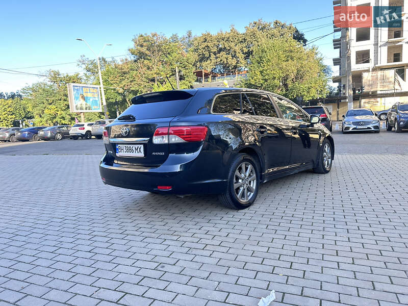 Універсал Toyota Avensis 2012 в Одесі