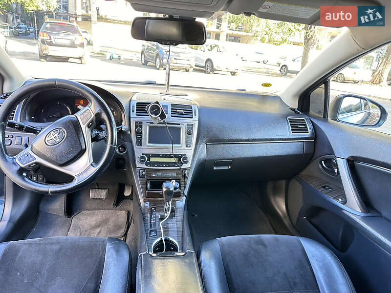 Універсал Toyota Avensis 2012 в Одесі