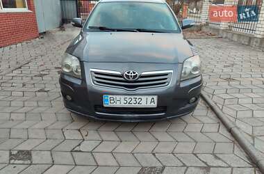 Седан Toyota Avensis 2006 в Калиновке