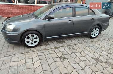 Седан Toyota Avensis 2006 в Калиновке