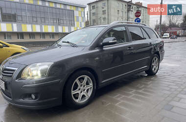 Універсал Toyota Avensis 2007 в Житомирі