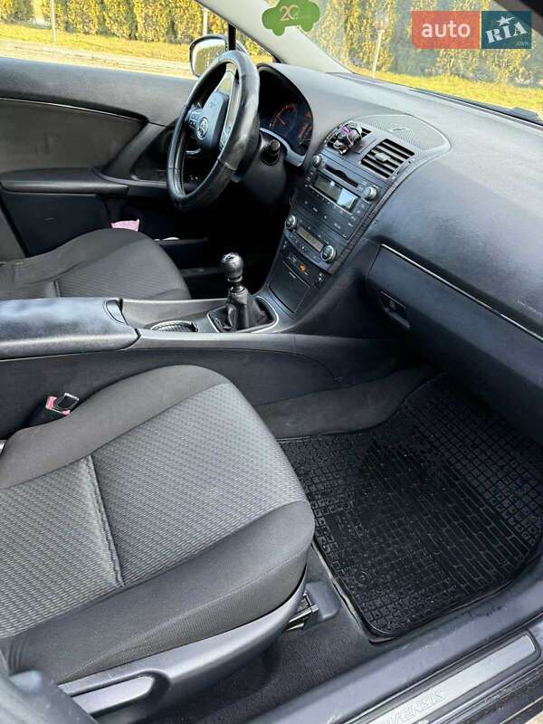 Универсал Toyota Avensis 2009 в Дунаевцах