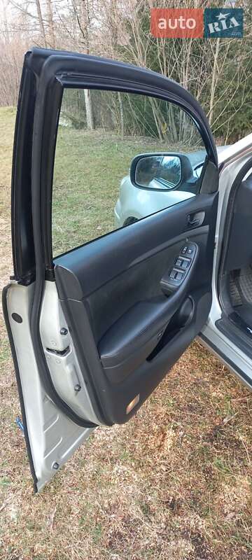 Универсал Toyota Avensis 2006 в Сколе