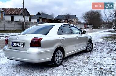 Седан Toyota Avensis 2003 в Виннице