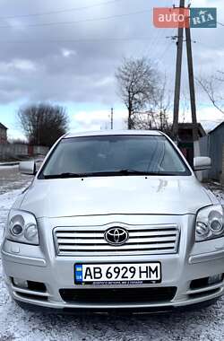 Седан Toyota Avensis 2003 в Виннице