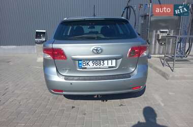 Універсал Toyota Avensis 2009 в Рівному