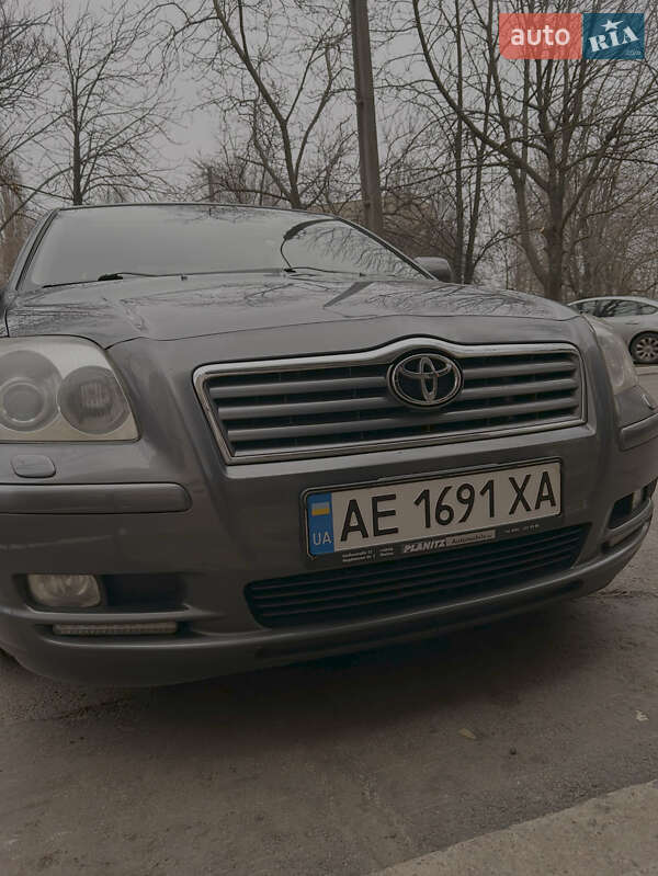 Лифтбек Toyota Avensis 2004 в Кривом Роге фото 5 Лифтбек Toyota Avensis 2004 в Кривом Роге
