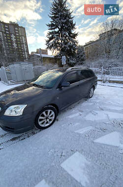 Универсал Toyota Avensis 2006 в Тернополе