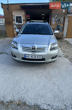 Універсал Toyota Avensis 2006 в Дніпрі