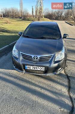 Седан Toyota Avensis 2011 в Кривому Розі