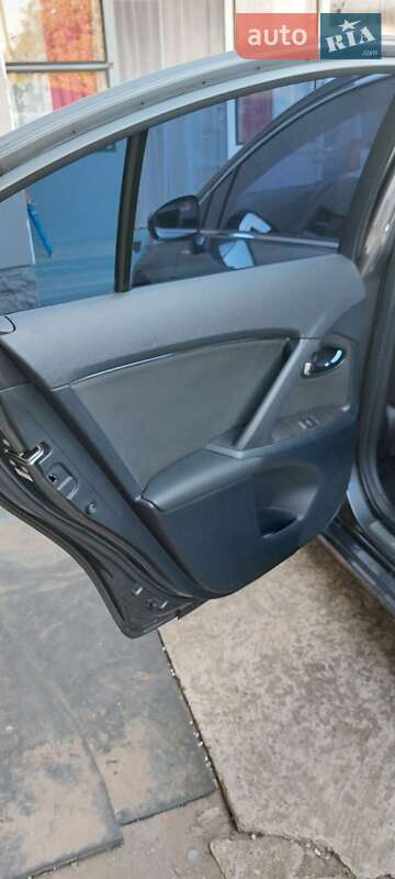 Седан Toyota Avensis 2008 в Днепре