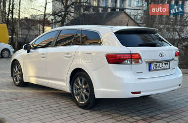 Універсал Toyota Avensis 2012 в Тернополі