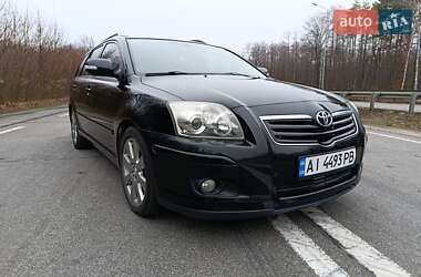 Універсал Toyota Avensis 2008 в Житомирі