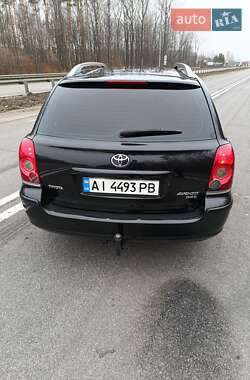 Універсал Toyota Avensis 2008 в Житомирі