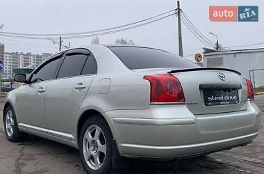 Седан Toyota Avensis 2005 в Николаеве