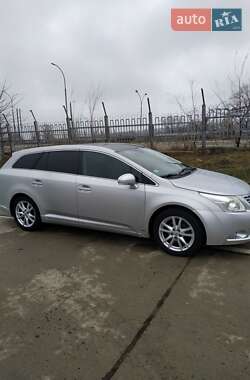 Універсал Toyota Avensis 2011 в Южноукраїнську