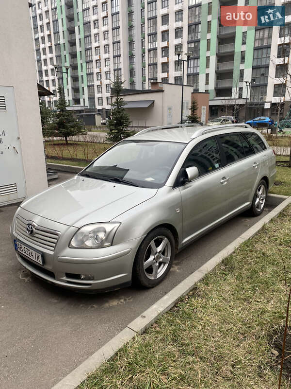 Toyota Avensis 2004