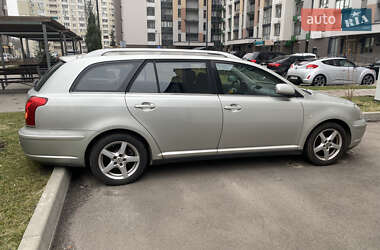 Универсал Toyota Avensis 2004 в 