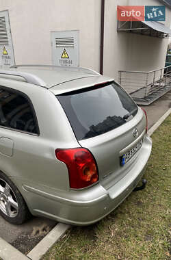 Универсал Toyota Avensis 2004 в 