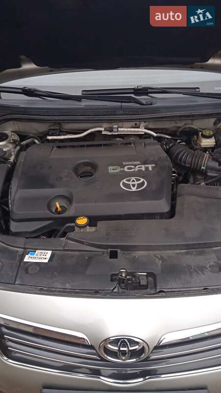 Універсал Toyota Avensis 2008 в Новодністровську