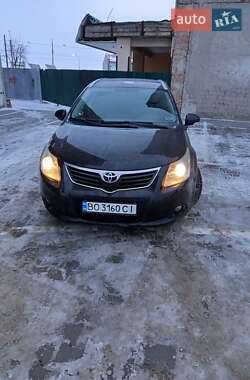 Універсал Toyota Avensis 2011 в Тернополі