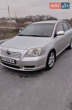 Седан Toyota Avensis 2003 в Жашківу