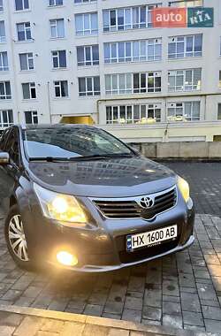 Універсал Toyota Avensis 2011 в Хмельницькому