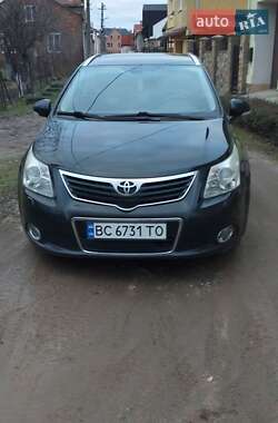 Универсал Toyota Avensis 2011 в Львове