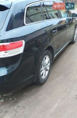 Универсал Toyota Avensis 2011 в 