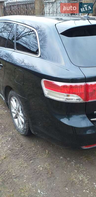 Универсал Toyota Avensis 2011 в Львове