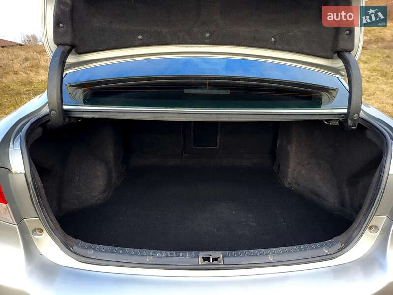 Седан Toyota Avensis 2012 в Ивано-Франковске фото 18 Седан Toyota Avensis 2012 в Ивано-Франковске